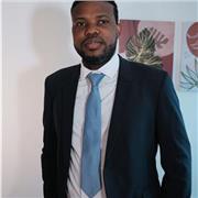 Licencié en droit privé et tuteur des étudiants en L1 Droit - Étudiant en Master, désirant de s'occuper des lycéens et collégiens.